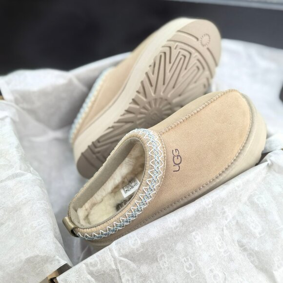 UGG Tasman Slippers Mustard Seed Womens - Picture 3 of 9